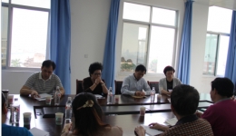 自治区财政厅黄绪全副厅长等到自治区皮研所调研